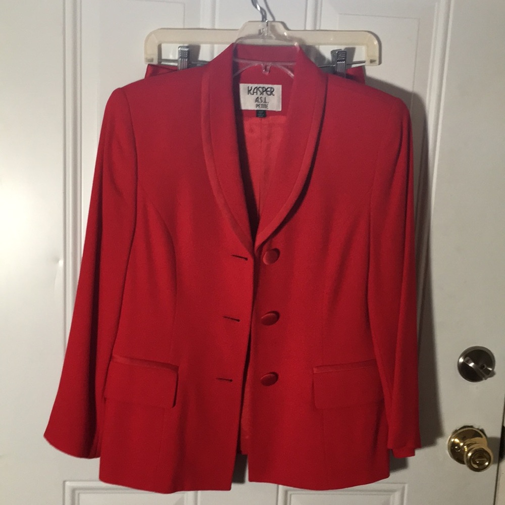 Kasper A.S.L.Petite woman’s red skirt and jacket dress career suit size 10P
